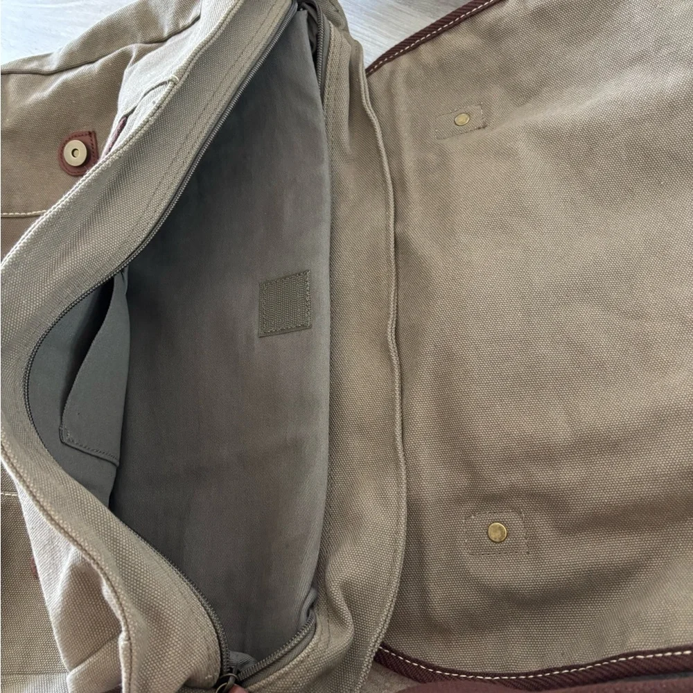 Jimmy Buffet Canvas Messenger Bag